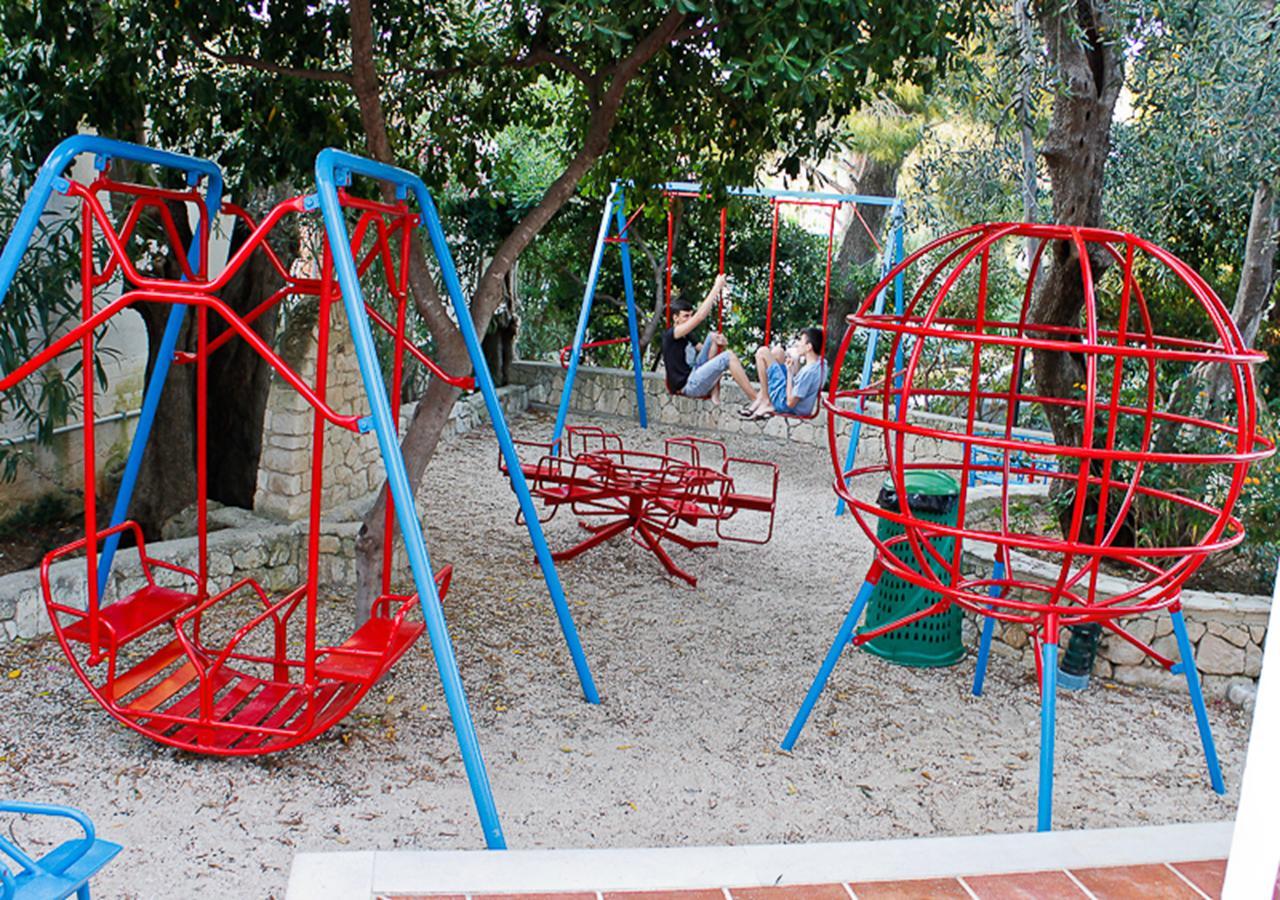 Camping Village Degli Ulivi 马蒂纳塔 外观 照片