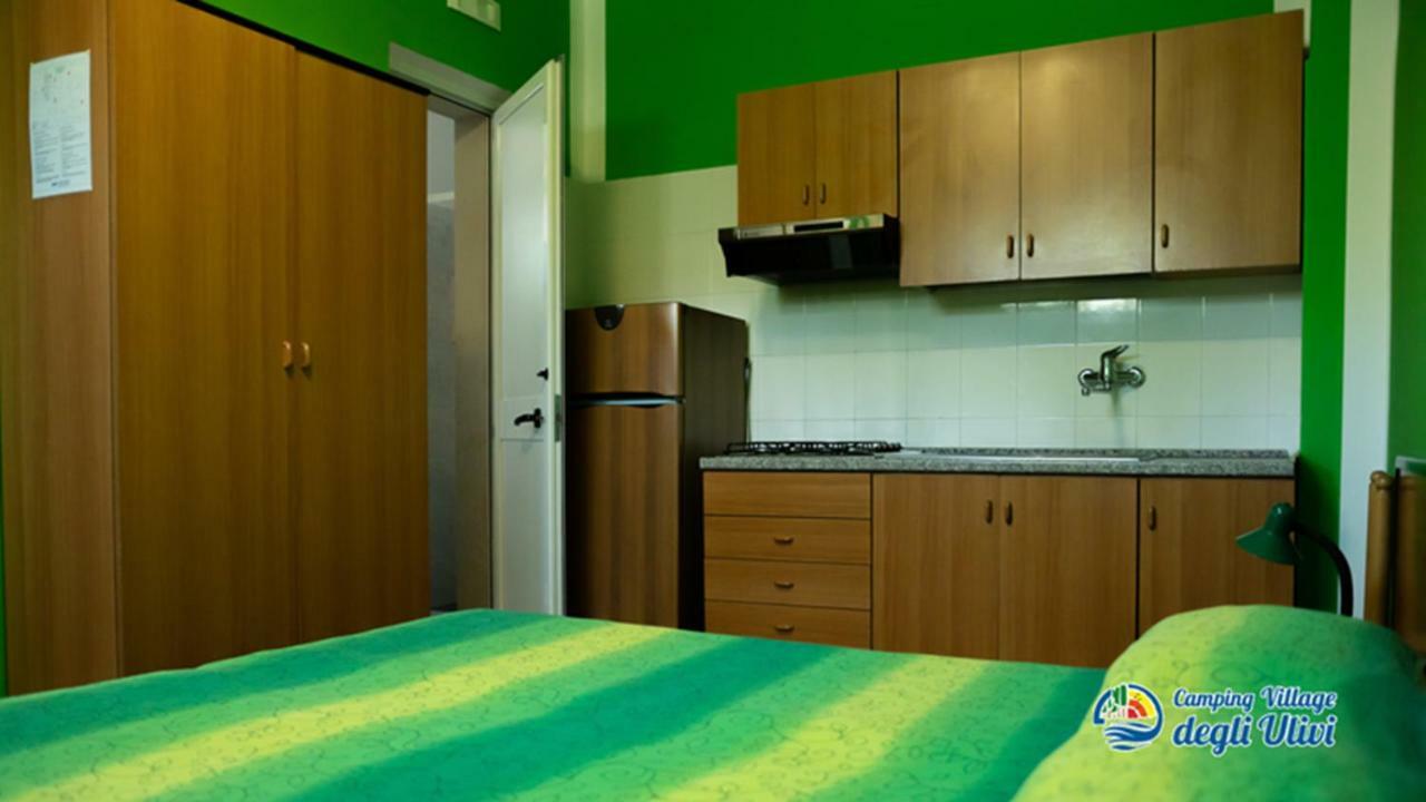 Camping Village Degli Ulivi 马蒂纳塔 外观 照片