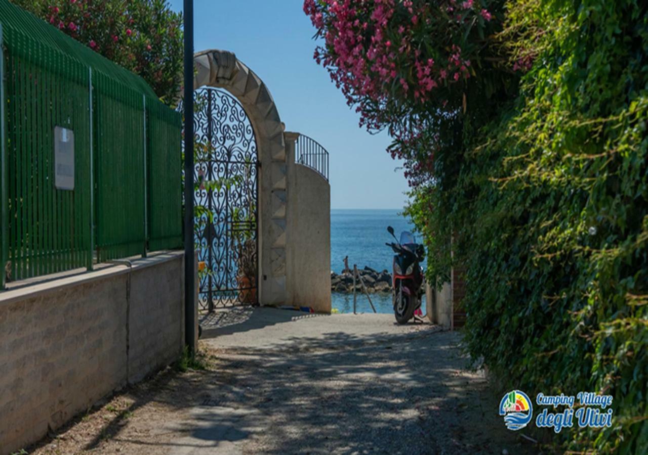 Camping Village Degli Ulivi 马蒂纳塔 外观 照片